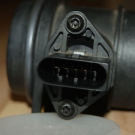 VW Audi Seat Luftmassenmesser 06A 606 461 Golf Polo Beetle Sharan A3 A4 Alhambra
